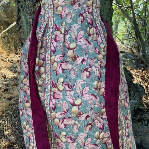 20” Wide Long Sage Green Apron Costume Apron for Octoberfest Dirndl Peasant - Picture 5 of 7